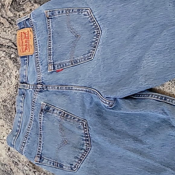 Vintage Levi Dad Jeans, On Trend - Picture 9 of 16